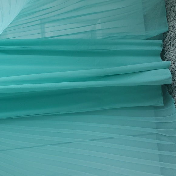 Crystal Doll Prom/Formal Dress Size 7 EUC - Picture 6 of 7